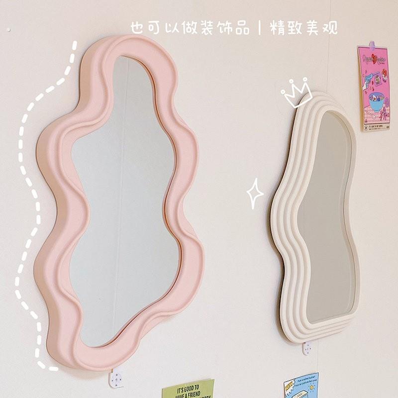 法式化妆镜免打孔壁挂式墙上化妆镜化妆室可挂墙宿舍简约化妆镜子