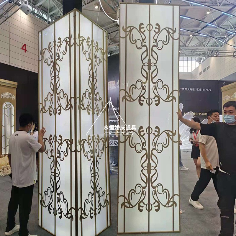 婚庆道具婚礼堂铁艺花瓣灯箱吊顶罗曼三层雕花酒店包柱子软装定制