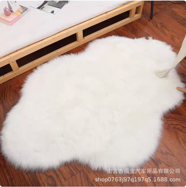 不规则白色长毛绒云朵地毯床边毯不规则家用客厅茶几地垫毛毛毯
