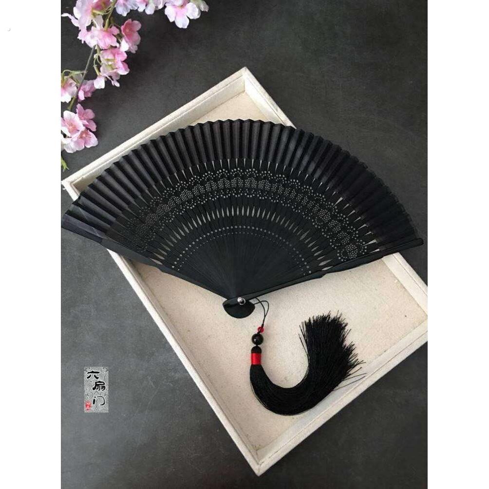 中国风全竹雕刻镂空扇子日式纯色黑色扇子古风旗袍夏季男女舞蹈扇
