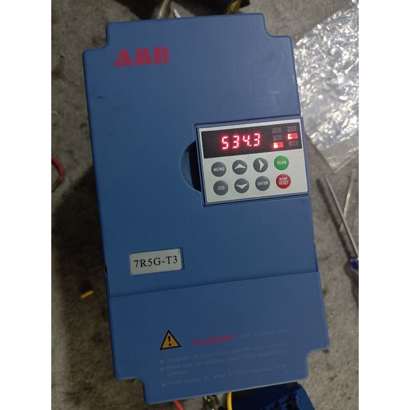 安邦信变频器7.5KW AMB100-7R5G-T3 原装拆