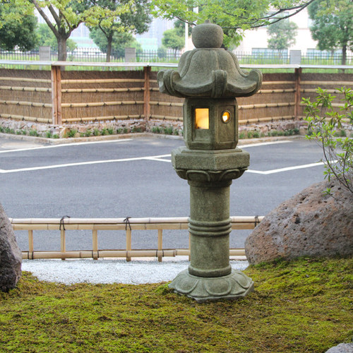 石雕日式石灯笼庭院园林草坪照明石头灯寺庙青石仿古做旧石灯摆件