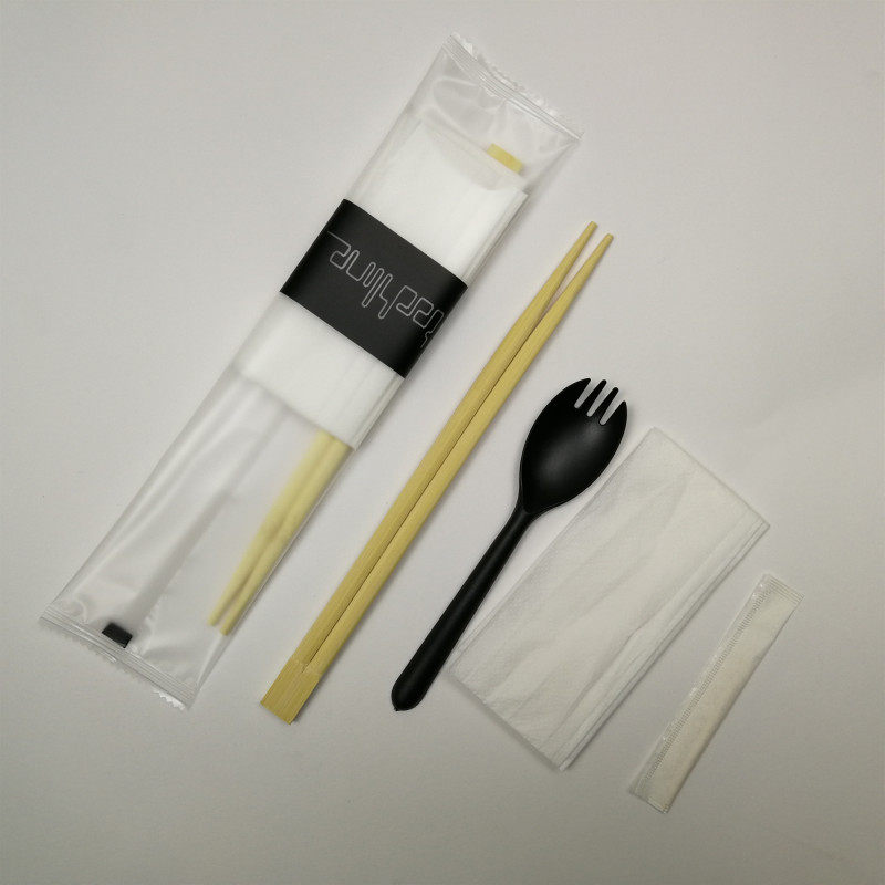 一次性筷子三四件套餐具套装勺子纸巾外卖四合一筷子餐具包定制
