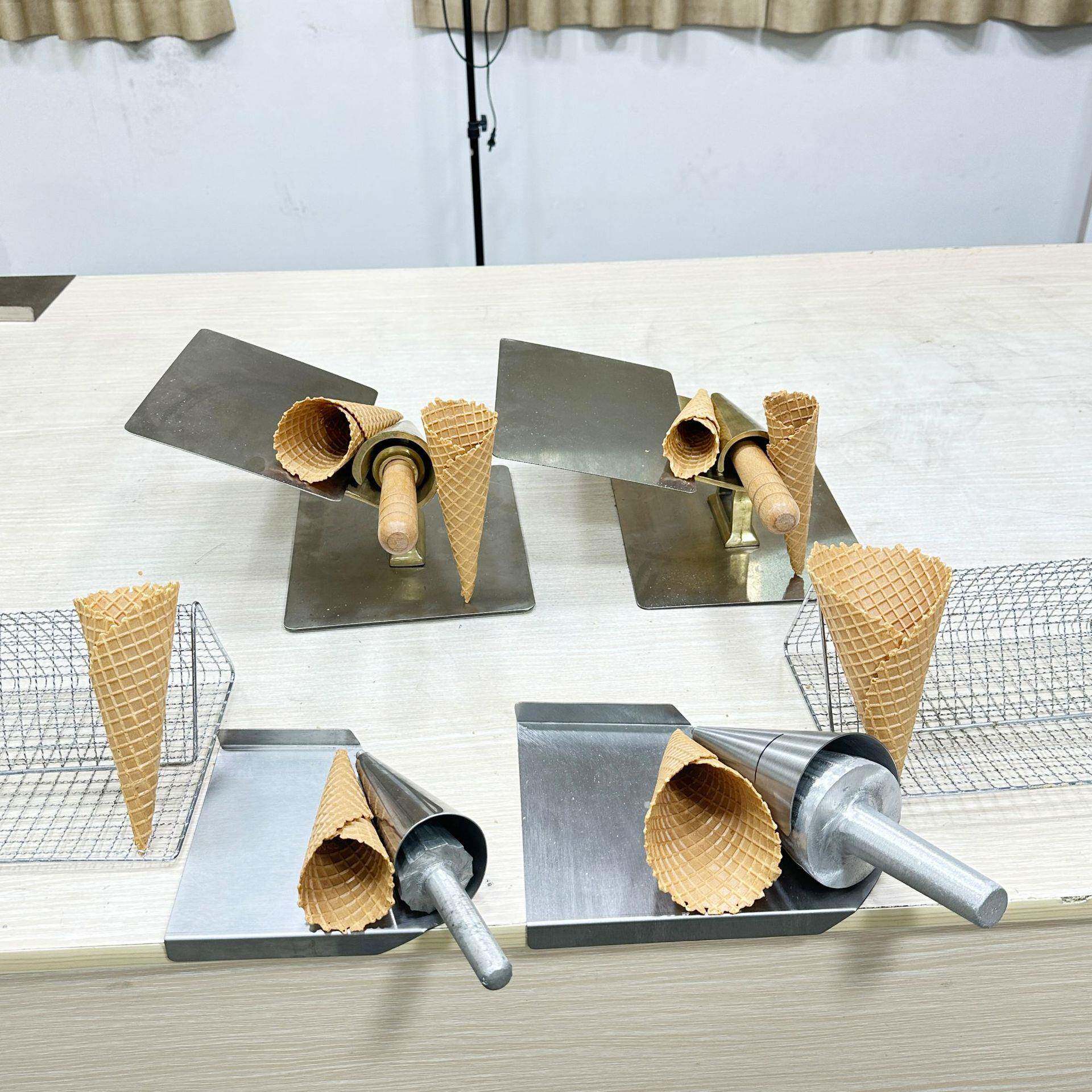 工具合集-冰淇淋卷筒工具碗形花篮形冰淇淋碗有铝材,铜材,木材等