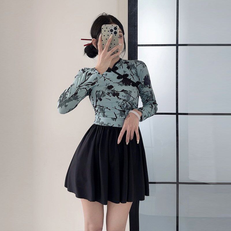 中国风潜水服女复古盘扣游泳衣水母长裤防晒显瘦长袖连体裙式泳衣