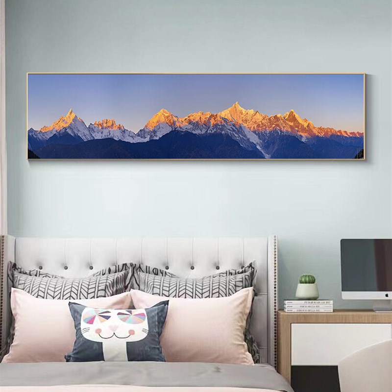 雪山客厅沙发背景墙装饰画长旗床头挂画雪山超大山水画高清画