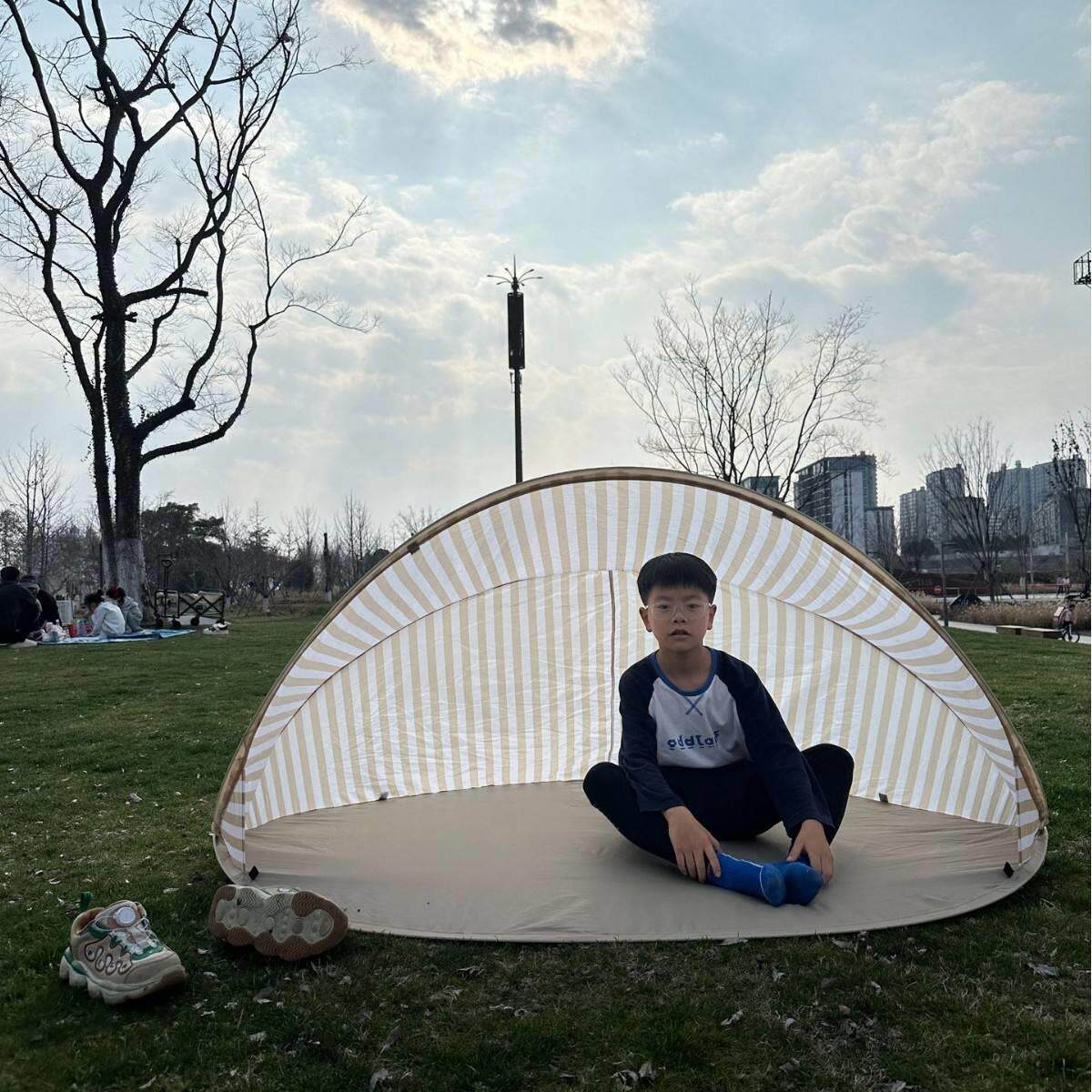 免搭建简易沙滩帐篷户外速开遮阳棚便捷沙滩帐篷现货