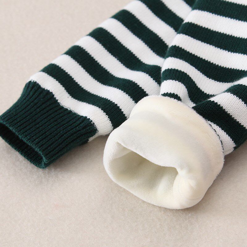 婴儿衣服加绒连体毛线衣卡通针织爬服03-9个月男宝宝套装打底衫男