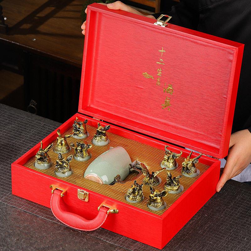 轻奢十二生肖兽首杯白酒杯家用中式陶瓷分酒器酒具组套定制小酒杯