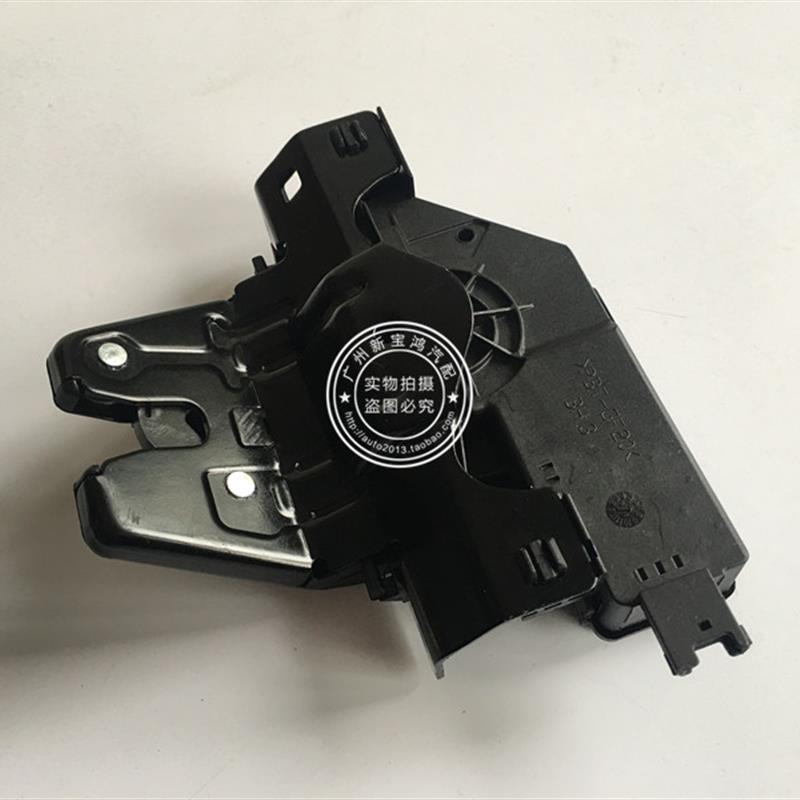适用于宝马E87 E46 E90 E92 E60 318 320尾盖锁块530后备箱锁机