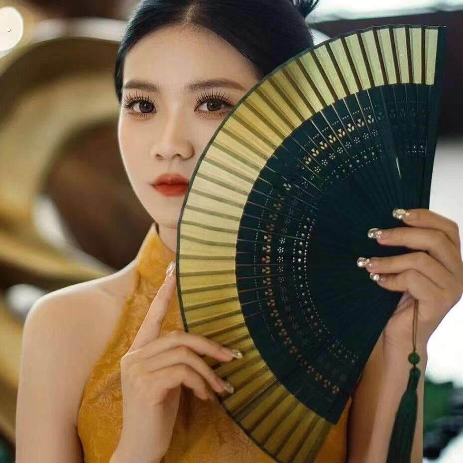 中国风结婚新娘拍照扇子道具渐变色舞蹈中式汉服旗袍古风晨拍折扇