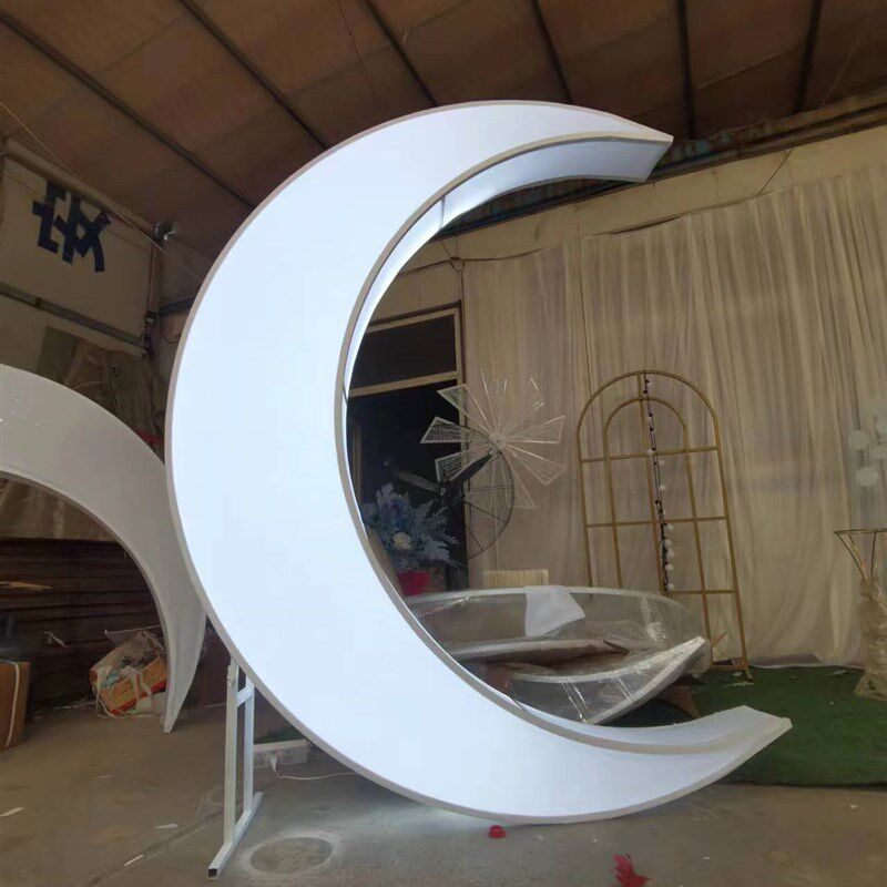 网红月亮婚礼舞台背景装饰婚庆路引道具酒店灯箱装饰铁艺发光月亮图片