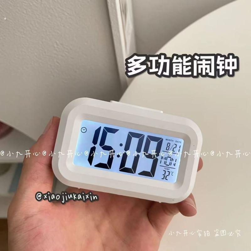 自动夜光电子时钟数字钟表桌面台式卧室智能闹钟感光显示背光常亮