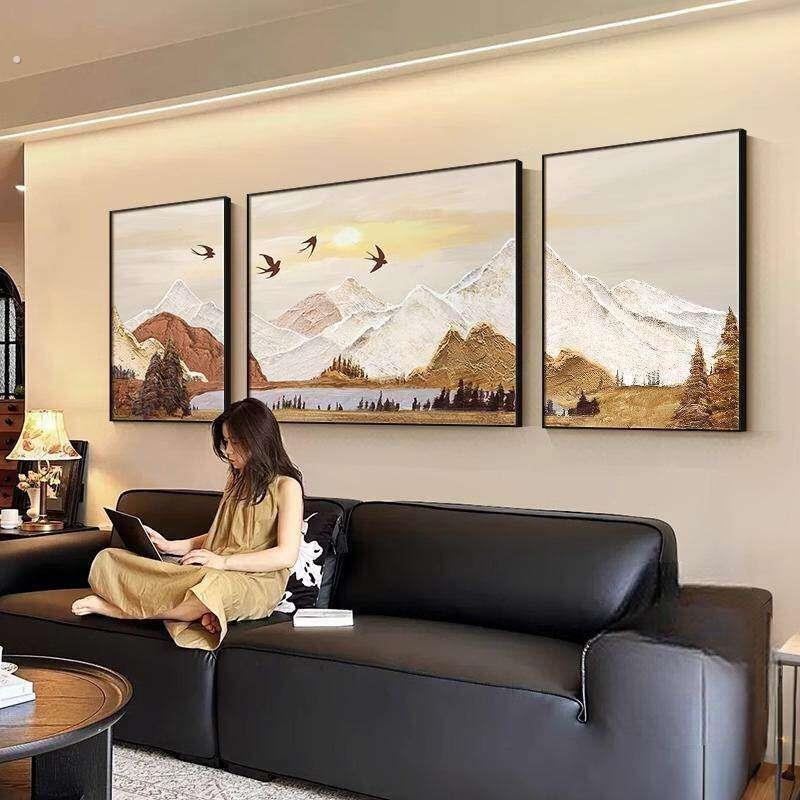 背有靠山客厅装饰画侘寂风高级感沙发背景墙挂画风景三联大气壁画