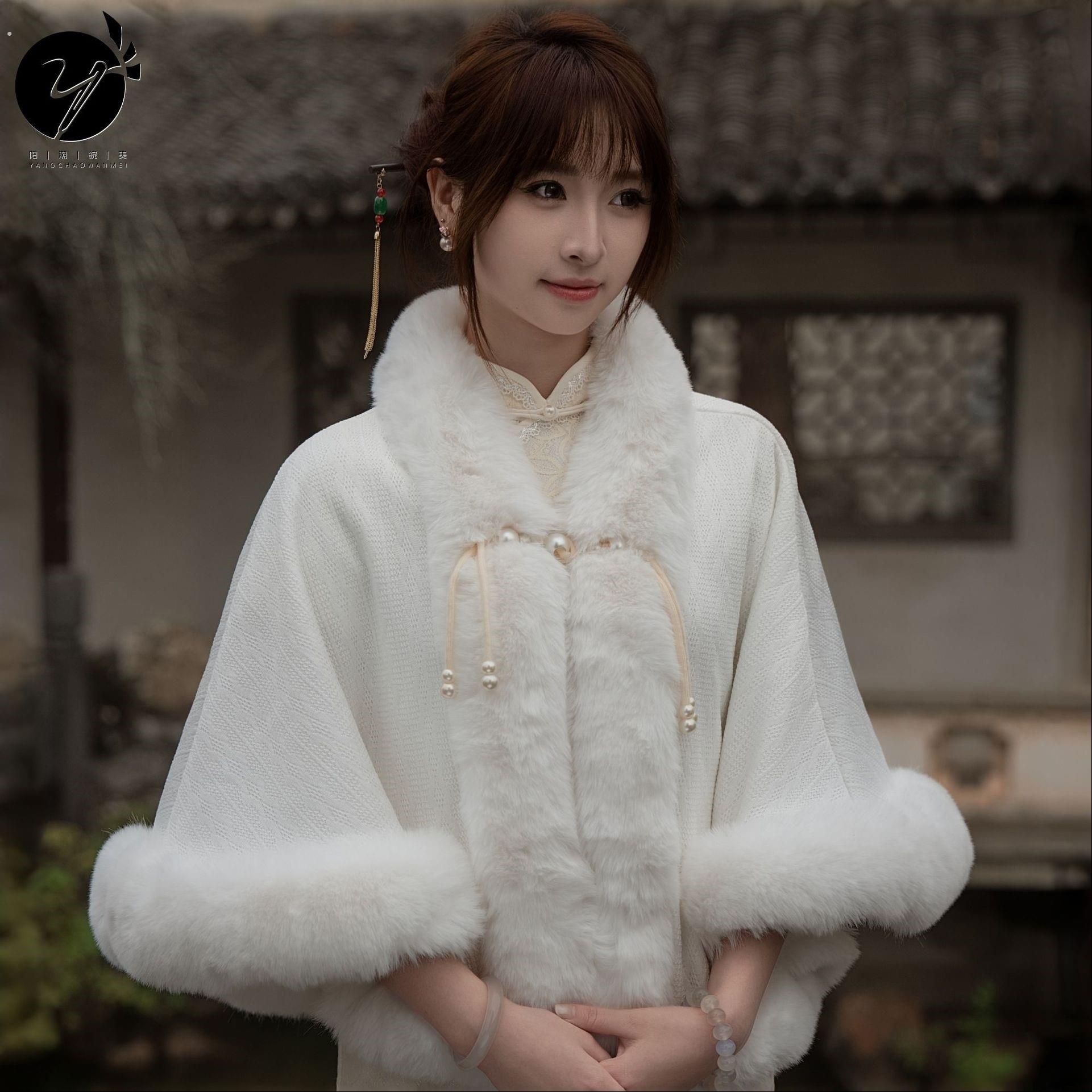 网红斗篷慵懒优雅宽松洋气高级女生独特潮日常披风披肩温柔设计