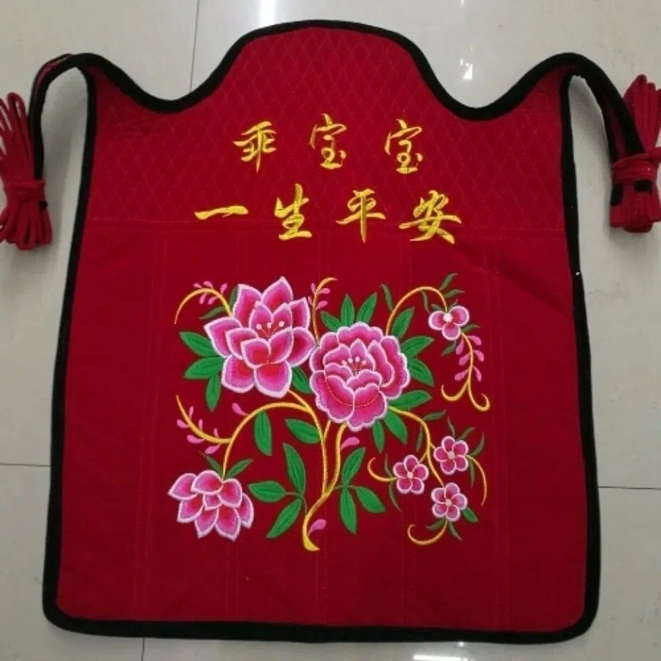 植绒绣花背带前后两用民族