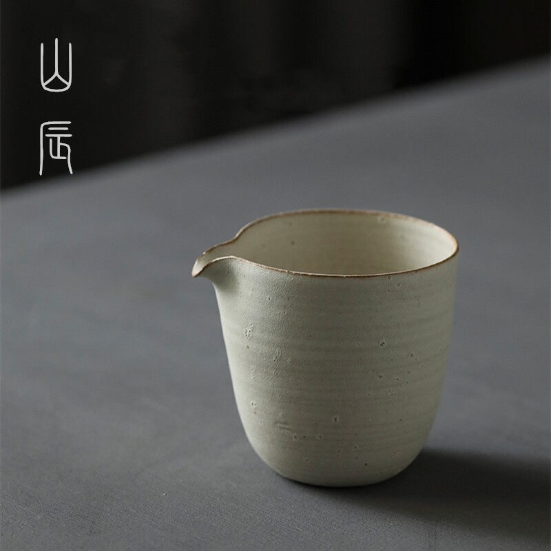 粉引公道杯粗陶白色化妆土开片可养裂纹断水好纯手工茶海分茶器大