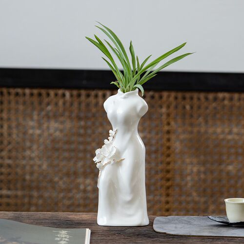 德化白瓷手工描金梅花旗袍美女花瓶家居书桌面博古架玄关中式摆件