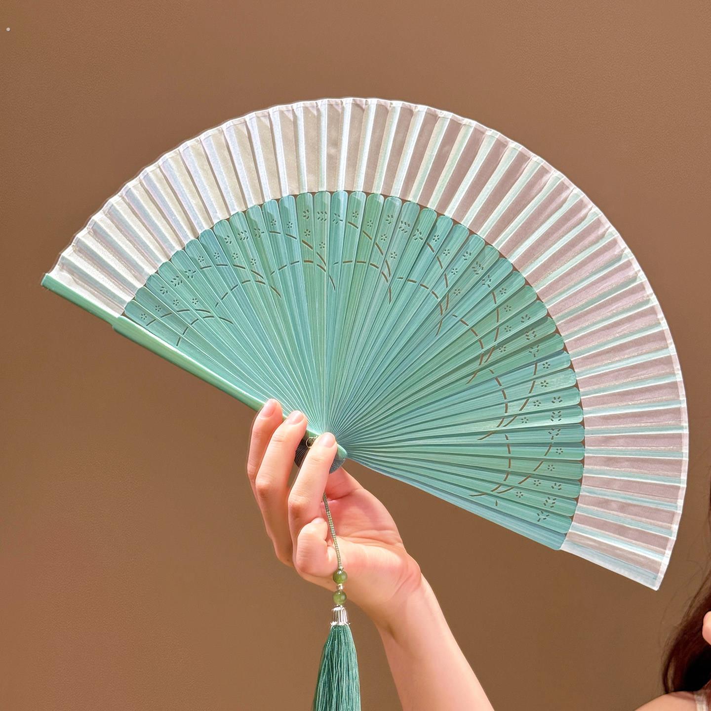 咏春舞蹈扇子夏天便携古风绿色折扇女随身扇汉服旗袍新中式手摇扇