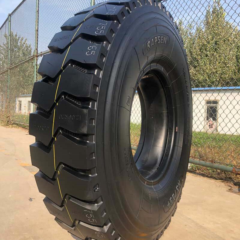 全钢丝900 1000 1100耐磨12R22.5载重加强1200r20矿山大货车轮胎