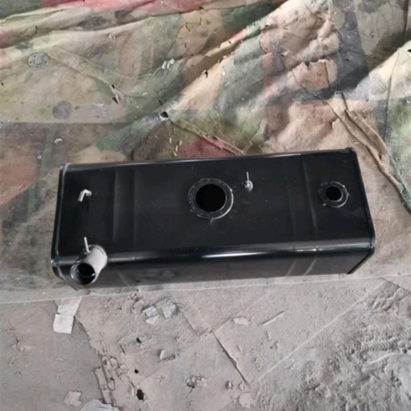 货车电喷汽油油箱凯马驭铃汽车油箱