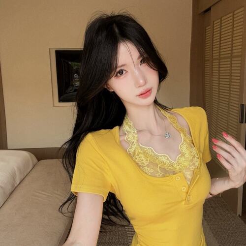 实拍 辣妹性感设计感蕾丝挂脖拼接假两件修身收腰短袖上衣