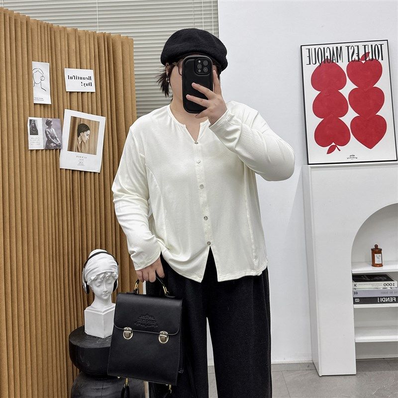 大码修身V领长袖t恤女2024春秋季新款胖mm显瘦设计感纽扣短款上衣