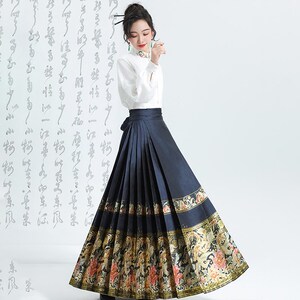无衣饮羽【凤凰】仿妆花织锦缎马面裙小个子敬酒服结婚女2024新款
