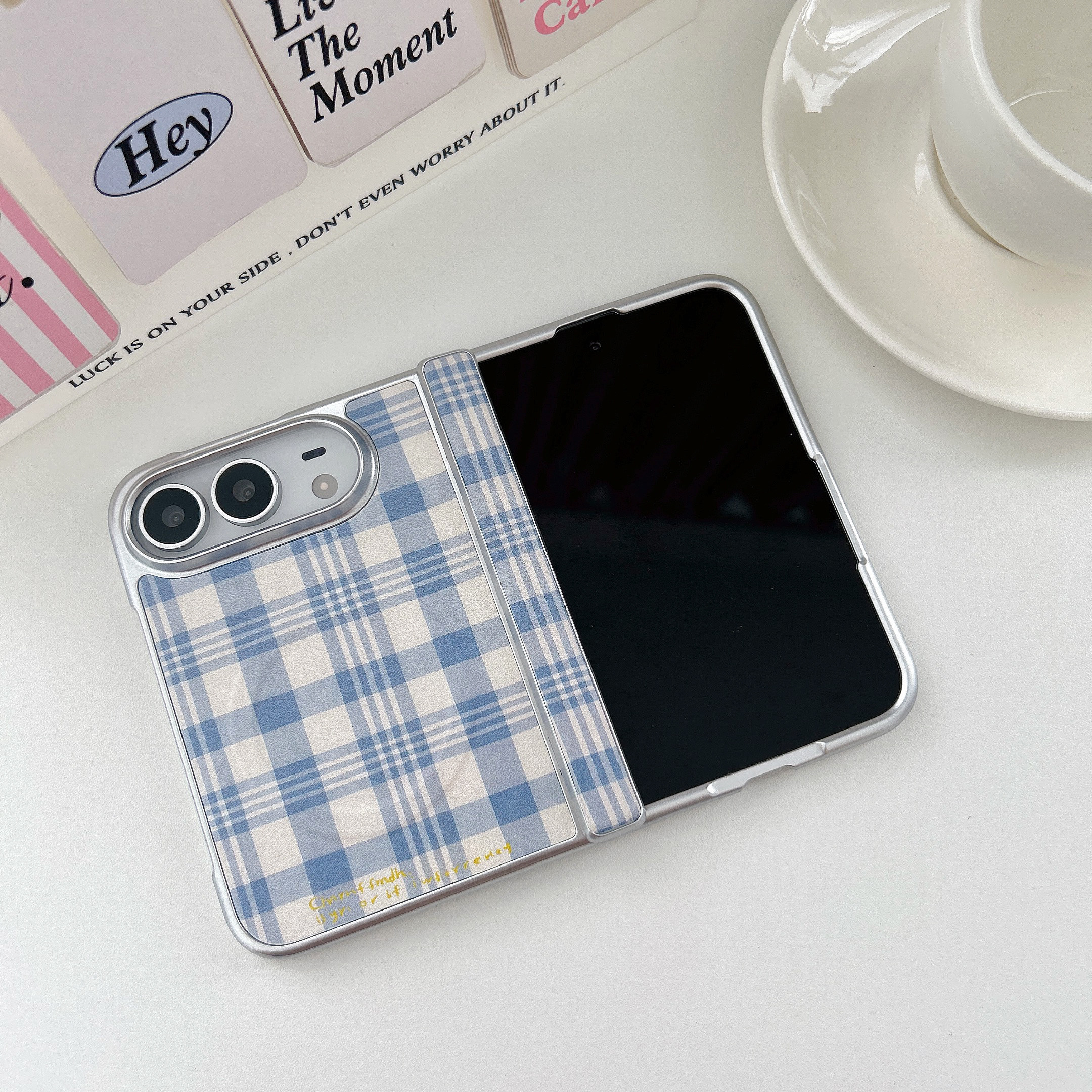 能壳侠 苹果iPhone Ultra波点TPU磁吸式手机壳简约环保材料保护套格子图案