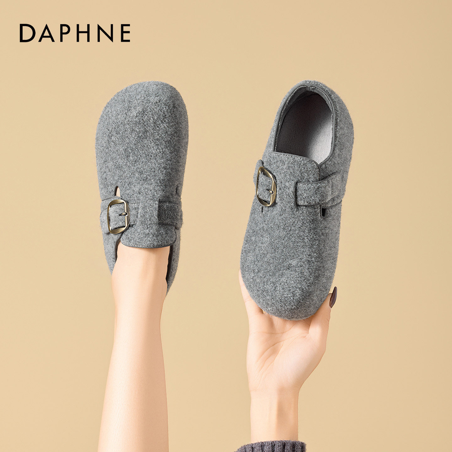 Daphne/达芙妮2026冬季新款休闲复古棉鞋外穿一脚蹬毛毛鞋百搭