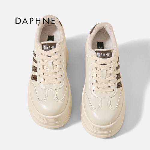 Daphne/达芙妮增高松糕底小白鞋
