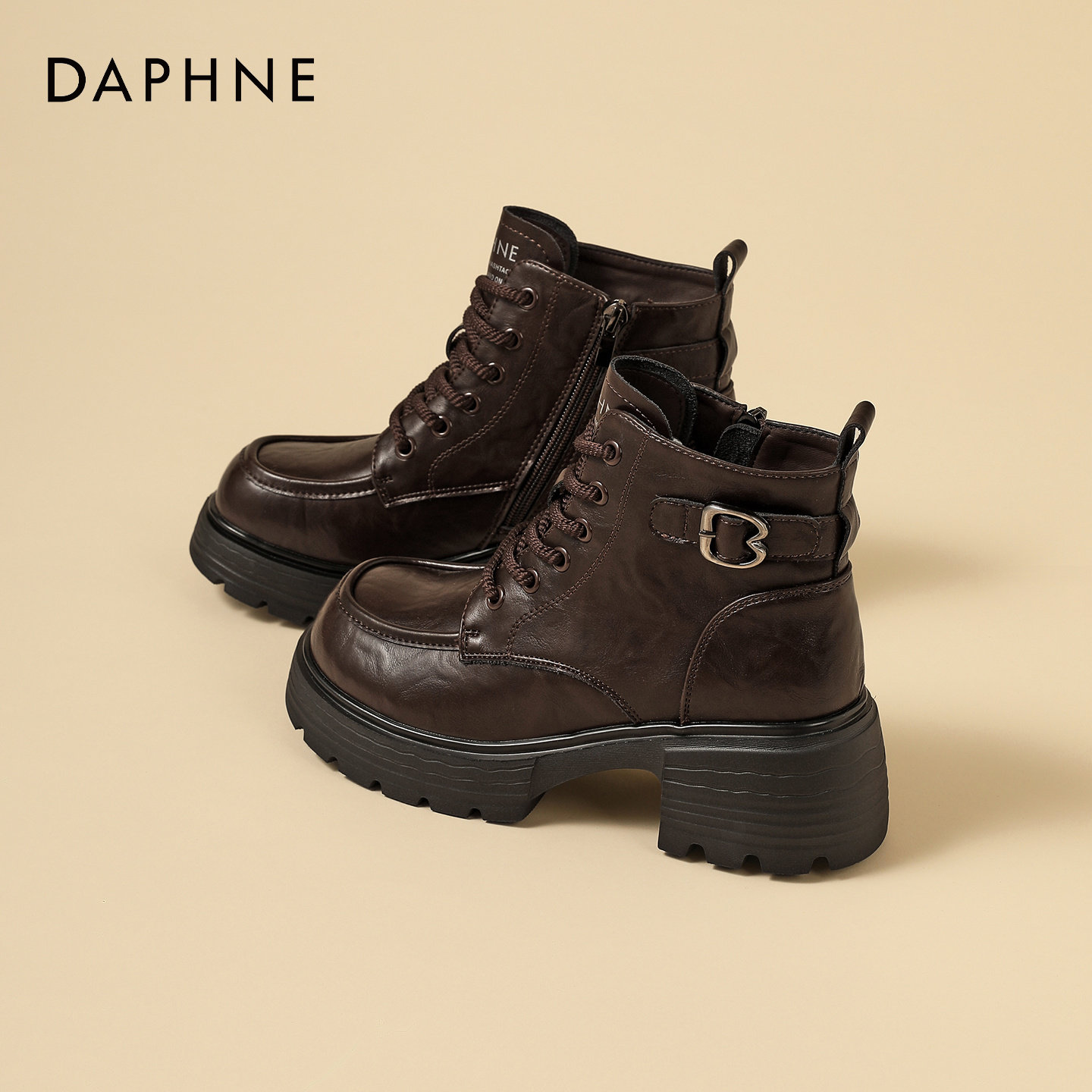 Daphne/达芙妮2026秋冬季皮带扣短靴厚底增高马丁靴百搭机车靴i