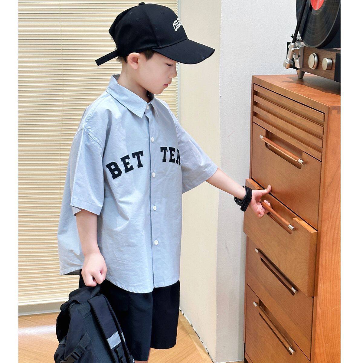 男童夏季短袖2026衬衫儿童蓝色休闲学院风衬衣薄款棉布短裤两件套