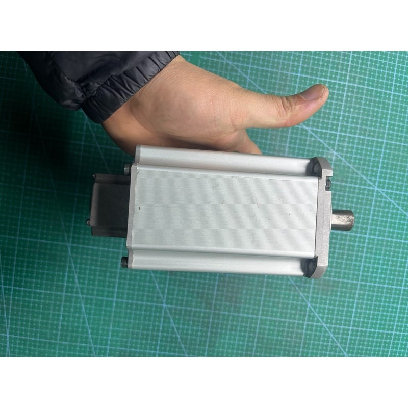 电装机器人750W电机:MUMD102T2S2
