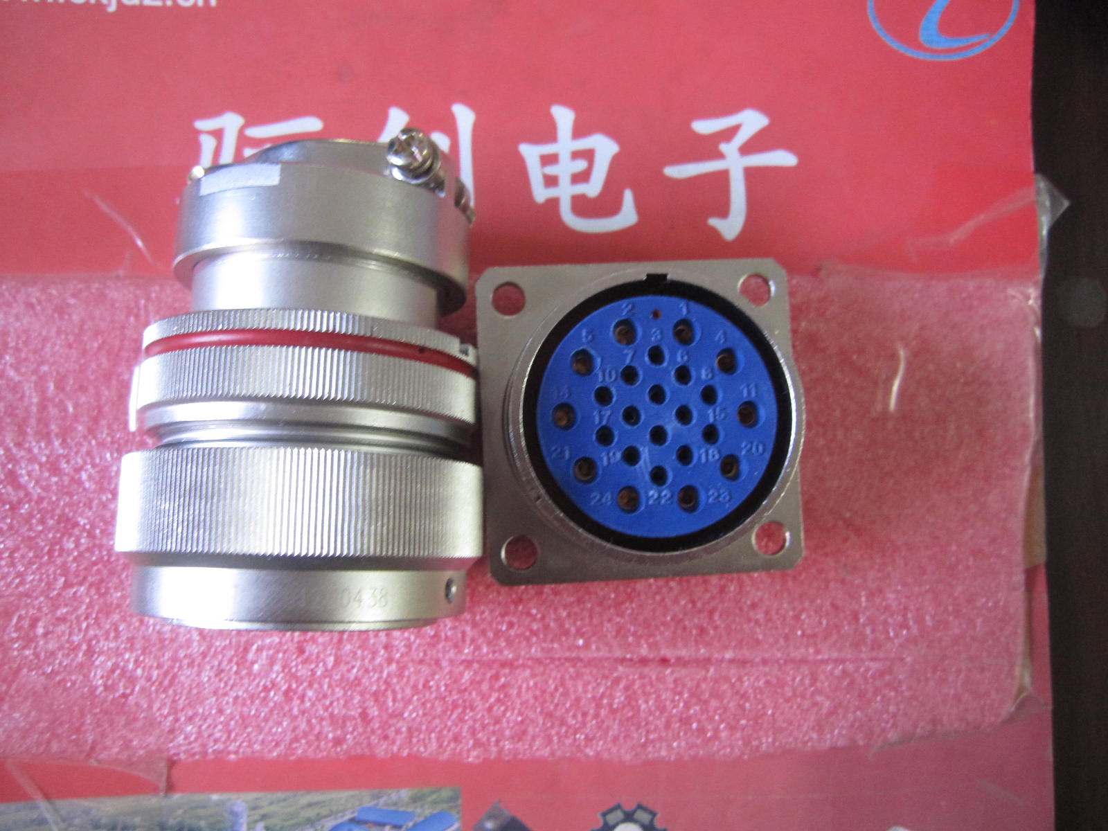 24芯航空插头Y17P-2824TK2/ZJ10配套Y17P-2824TJ2/ZK10圆形连接器