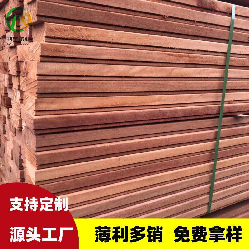 厂家定制柳桉木实木板材河道栏杆户外栈道坞墩木船舶垫木三角垫木