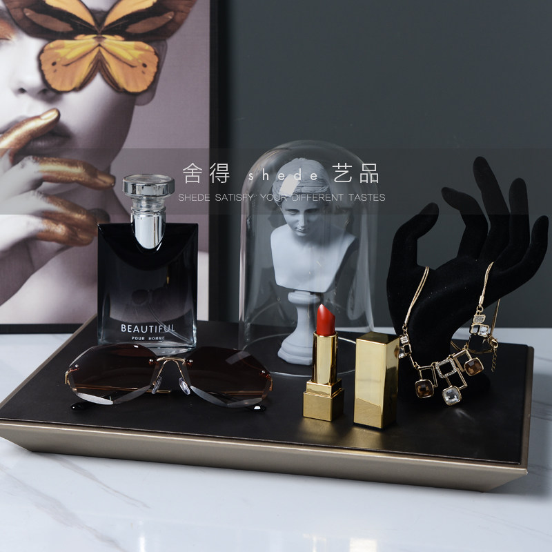 样板房欧式衣帽间摆件套装衣柜陈列道具梳妆化妆台飘窗展柜饰品47