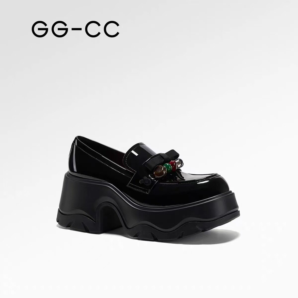 GGCC英伦风复古乐福鞋女春季新款百搭舒适厚底增高串珠小皮鞋子女图片