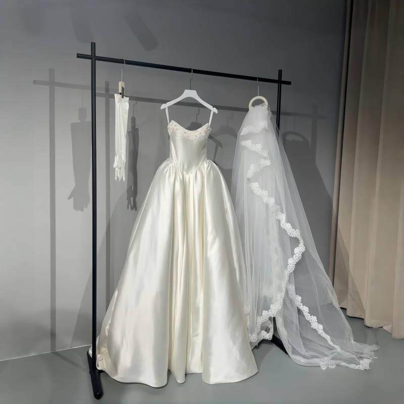 黑色落地婚纱展示架礼服挂衣架中式秀禾挂杆汉服陈列货架头纱架子