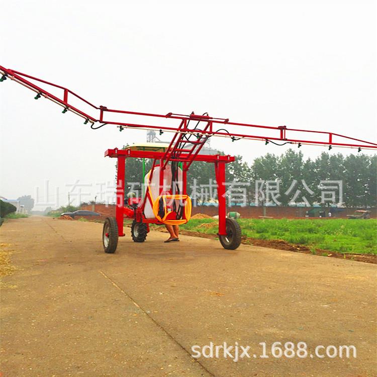豪华四轮喷机草坪种植打机大面积小麦玉米果树打机