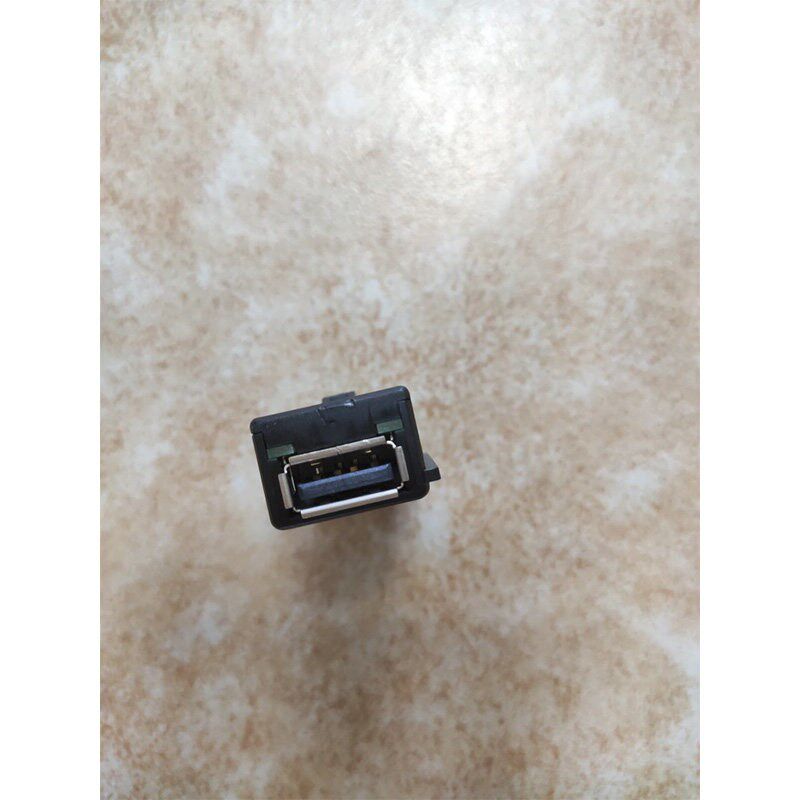 适配奥迪A4LB9 A3A5Q3Q5L USB插头车充电源充电器烟灰缸点烟器