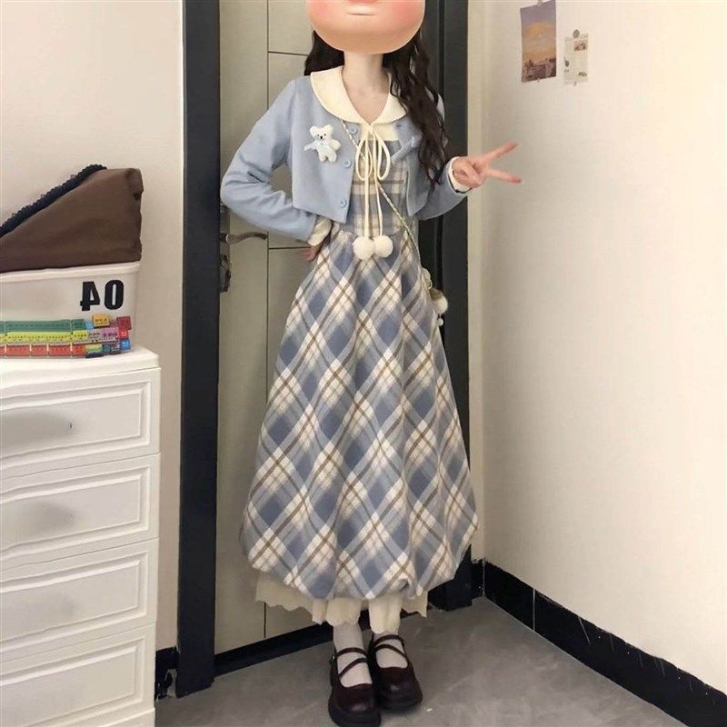 2025春季新款甜美温柔风毛球假两件拼接花苞连衣裙+蓝色短款外套