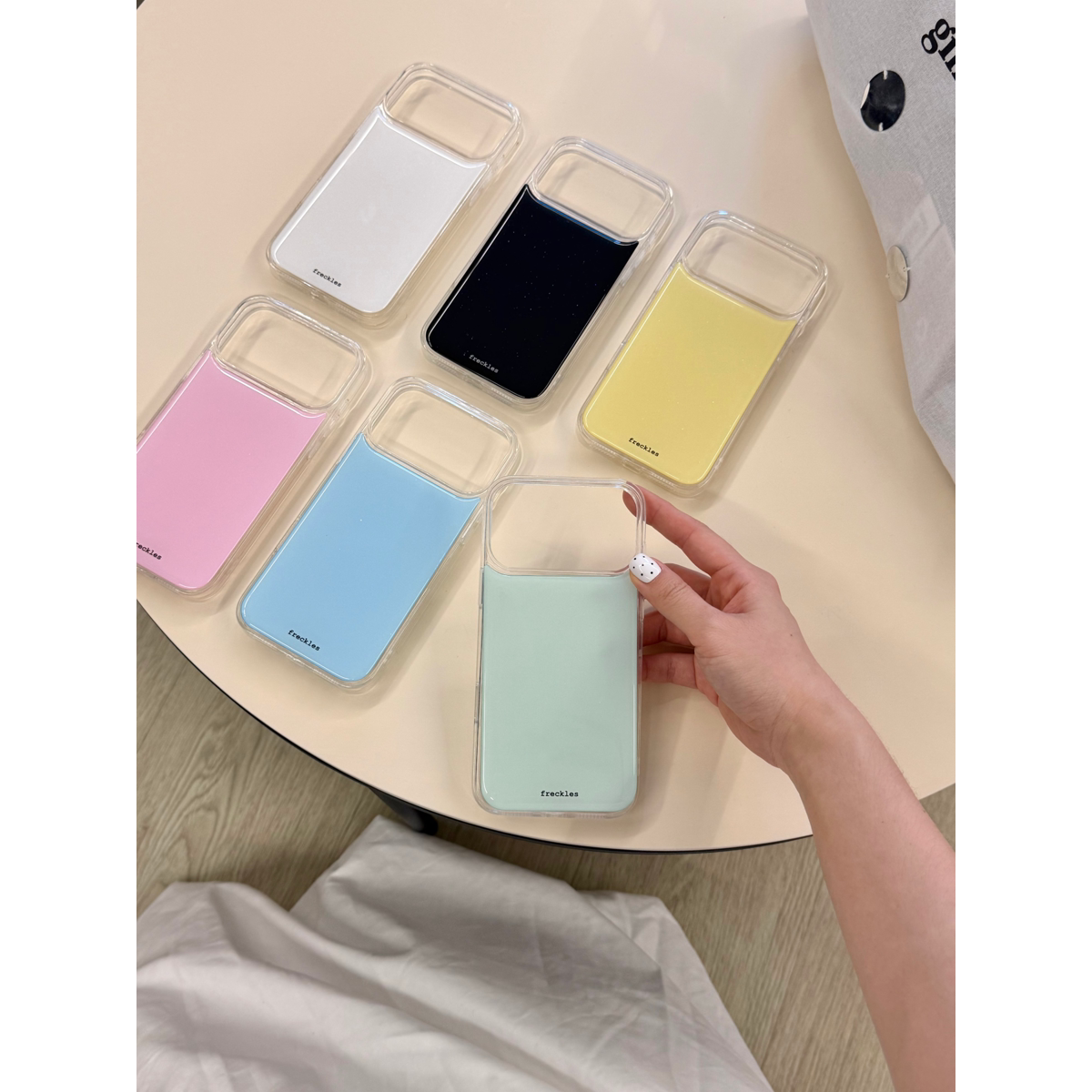 滴胶纯色六色适用于苹果17promax女款手机壳/16/15promax手机壳iphone17promax可爱卡通17pm