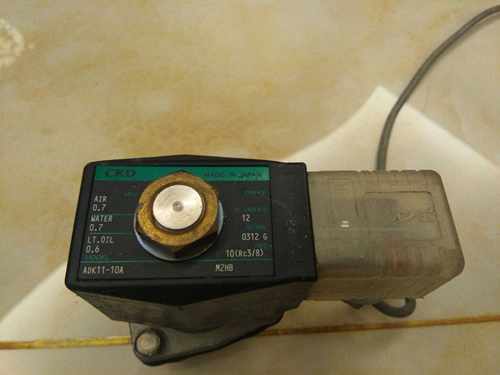 CKD ADK11-10A电磁阀 原装进口拆机件 DC24V 3/8螺纹孔