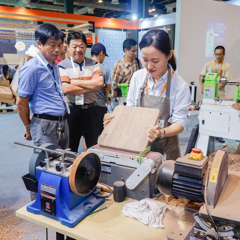 易乐木艺 活动策划 木工DIY手工团建 商场展会市集 生日派对 轰趴