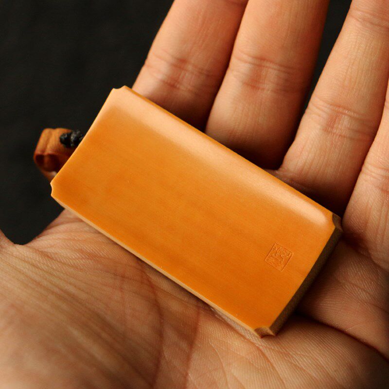 精品名家袁江纯手工阴刻老玉竹文玩手牌竹雕手把件小吊坠红皮料子