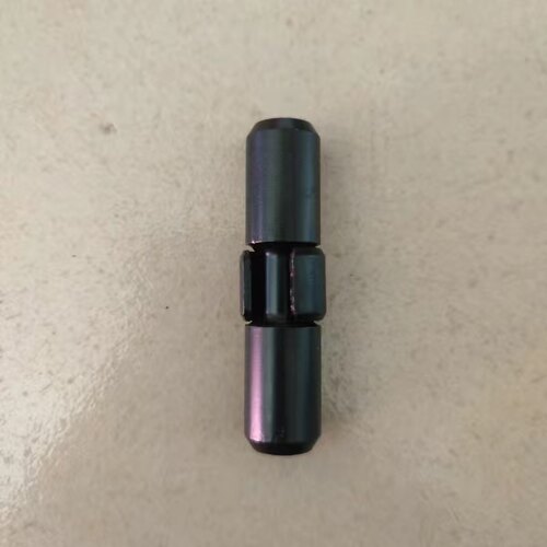 新源65/75胶轮式挖掘机 40cr优质斗齿肖 电泳黑 pc60耐磨斗齿销子