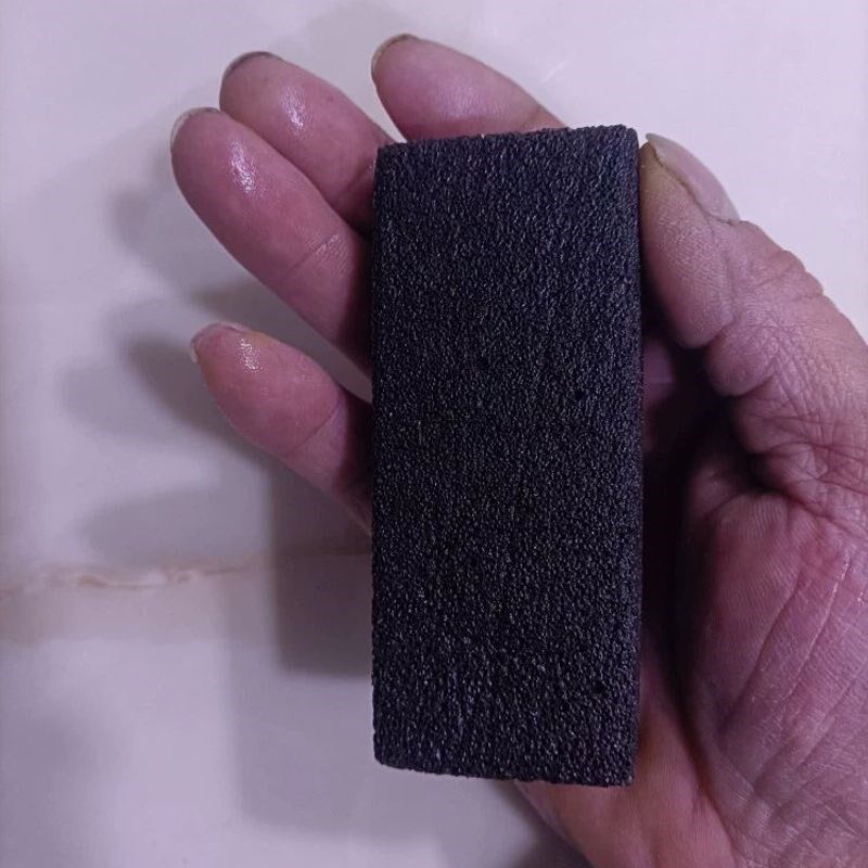艾轻2021上新款发泡陶瓷磨脚石耐磨不掉渣去死皮老茧搓脚板工具
