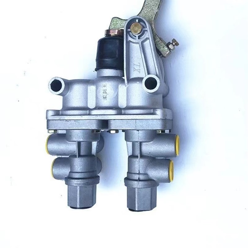 原厂东风140-2尖头车军车 教练车总泵1094柔刹王刹车王