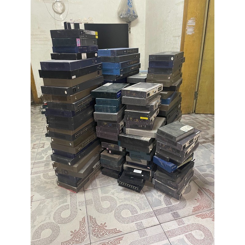 成色差 24口百兆交换机 s124 FS24 SF1024